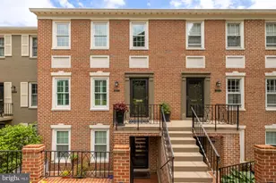 3223 Sutton Pl NW, Washington, DC 20016 - Photo 2