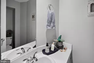 1024 Massachusetts Ave NE, Washington, DC 20002 - Photo 12