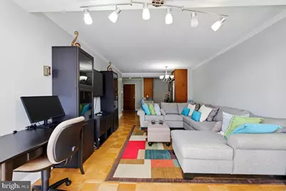730 24th Street NW #715, Washington, DC 20037 - Photo 6