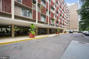 800 4th St SW, Washington, DC 20024 - Photo 1