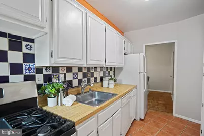 4200 Cathedral Avenue NW #607, Washington, DC 20016 - Photo 14