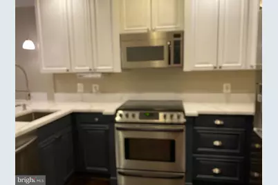 915 C Street SE, Washington, DC 20003 - Photo 42