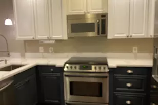 915 C St SE, Washington, DC 20003 - Photo 42