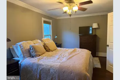 915 C Street SE, Washington, DC 20003 - Photo 32