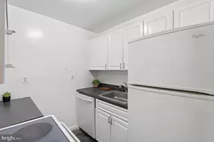 610 Longfellow St NW, Washington, DC 20011 - Photo 10