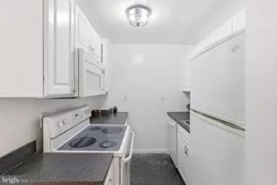 610 Longfellow St NW, Washington, DC 20011 - Photo 2