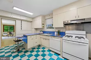 3633 Appleton St NW, Washington, DC 20008 - Photo 14