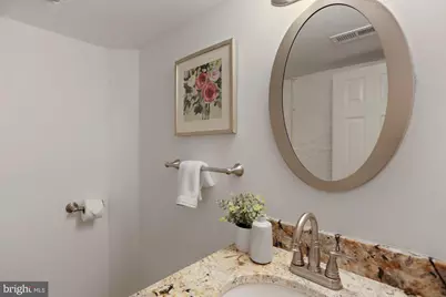 215 T Street NE, Washington, DC 20002 - Photo 24