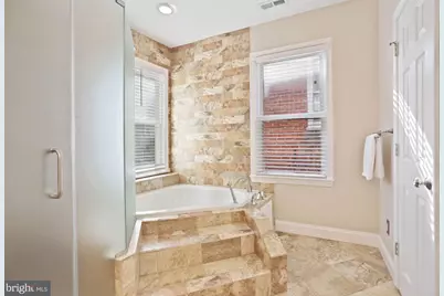 215 T Street NE, Washington, DC 20002 - Photo 16