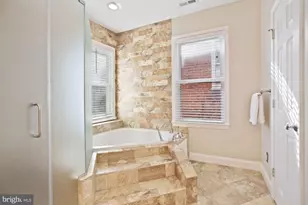 215 T St NE, Washington, DC 20002 - Photo 16