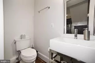 2298 Champlain St NW, Washington, DC 20009 - Photo 30