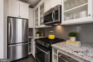 1101 L St NW, Washington, DC 20005 - Photo 10