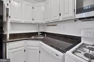 2939 Van Ness St NW, Washington, DC 20008 - Photo 12