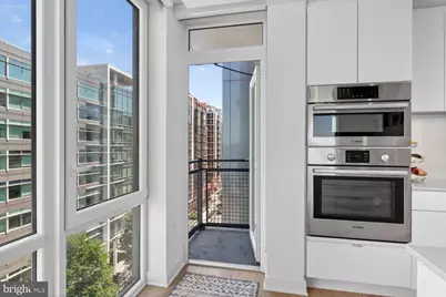 37 L Street SE #802, Washington, DC 20003 - Photo 4