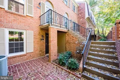 3221 Sutton Place NW #C, Washington, DC 20016 - Photo 4