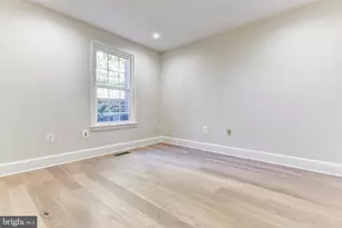3221 Sutton Pl NW, Washington, DC 20016 - Photo 6