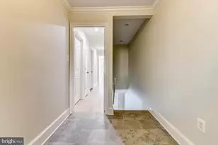 3221 Sutton Pl NW, Washington, DC 20016 - Photo 8