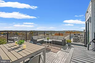 732 15th St SE, Washington, DC 20003 - Photo 36