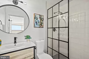 732 15th St SE, Washington, DC 20003 - Photo 30