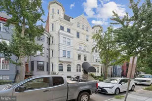 1718 Corcoran St NW, Washington, DC 20009 - Photo 10