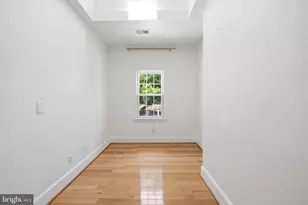 708 I St SE, Washington, DC 20003 - Photo 16