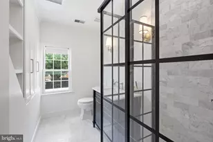 708 I St SE, Washington, DC 20003 - Photo 24