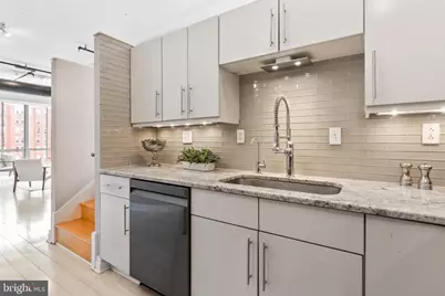 301 Massachusetts Avenue NW #701, Washington, DC 20001 - Photo 12