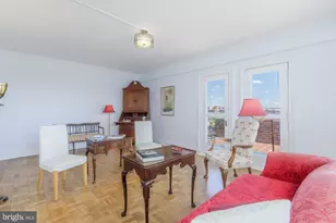 4000 Cathedral Ave NW, Washington, DC 20016 - Photo 10