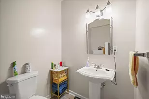 1614 6th St NW, Washington, DC 20001 - Photo 32