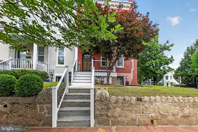 1252 E Street NE #A, Washington, DC 20002 - Photo 2