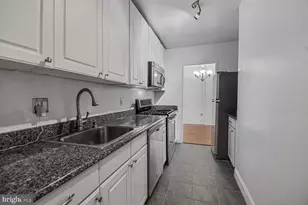 4000 Tunlaw Rd NW, Washington, DC 20007 - Photo 8