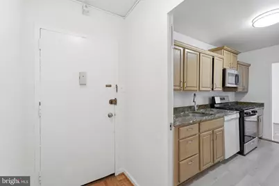 4000 Tunlaw Road NW #619, Washington, DC 20007 - Photo 4