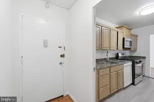 4000 Tunlaw Rd NW, Washington, DC 20007 - Photo 4