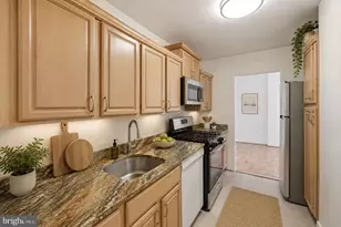 4000 Tunlaw Rd NW, Washington, DC 20007 - Photo 10