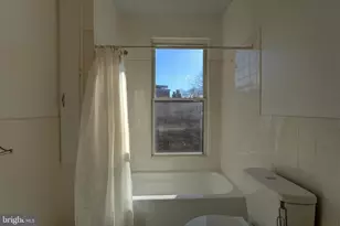 1209 I St SE, Washington, DC 20003 - Photo 30