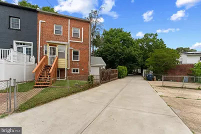 1333 Varnum Street NE, Washington, DC 20017 - Photo 36