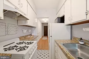 2410 20th St NW, Washington, DC 20009 - Photo 22
