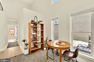 2556 University Pl NW, Washington, DC 20009 - Photo 10