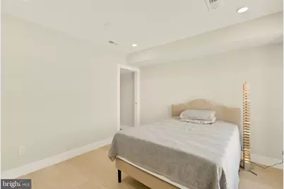 2556 University Place NW #302, Washington, DC 20009 - Photo 26