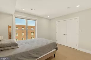 2556 University Pl NW, Washington, DC 20009 - Photo 24