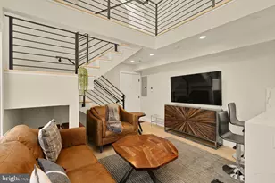 2556 University Pl NW, Washington, DC 20009 - Photo 8