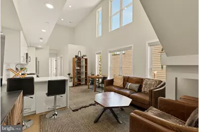 2556 University Place NW #302, Washington, DC 20009 - Photo 6