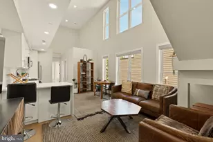 2556 University Pl NW, Washington, DC 20009 - Photo 6