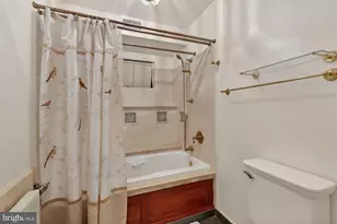 4000 Cathedral Ave NW, Washington, DC 20016 - Photo 22