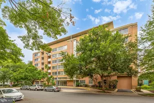 350 G St SW, Washington, DC 20024 - Photo 1