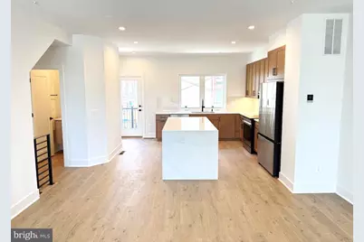 33 Lower Service Court NW, Washington, DC 20001 - Photo 18