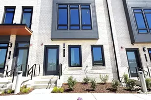 33 Lower Service Ct NW, Washington, DC 20001 - Photo 2