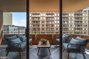 2141 P St NW, Washington, DC 20037 - Photo 28
