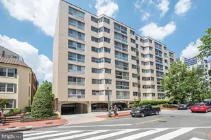 922 24th Street NW, Washington, DC 20037 - Photo 1