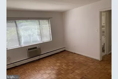 2325 42nd Street NW #201, Washington, DC 20007 - Photo 10
